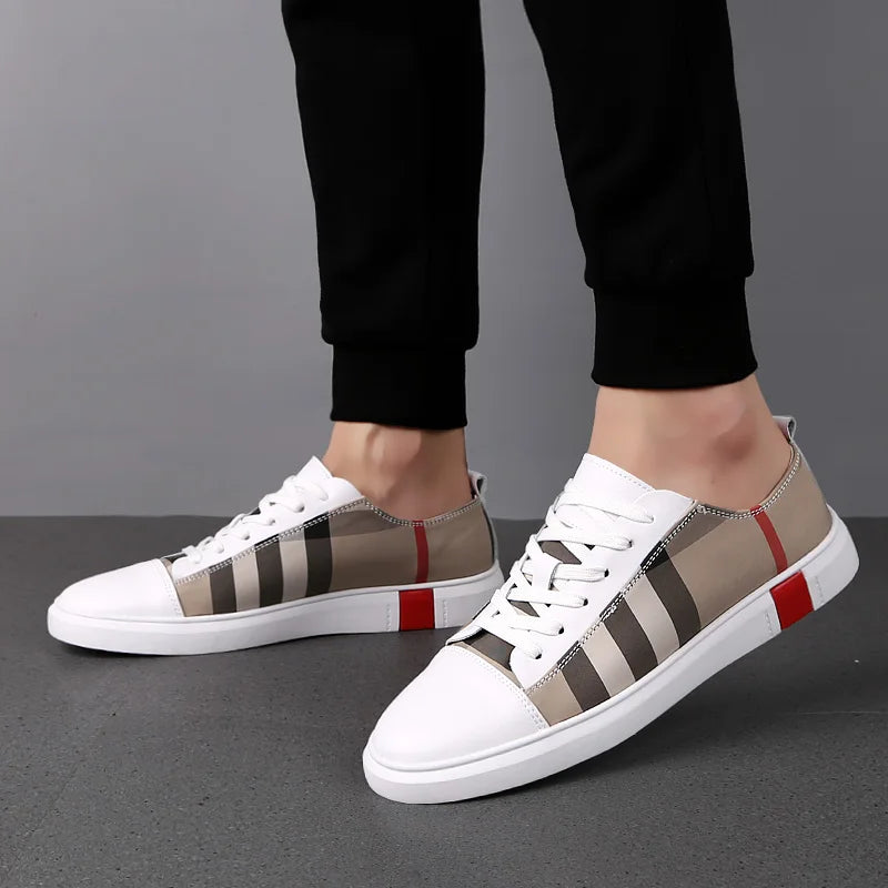 Mens Breathable Skateboard Shoes Men Fashion Sneakers High Quality Trainers Shoes Casual Genuine Leather Shoes.