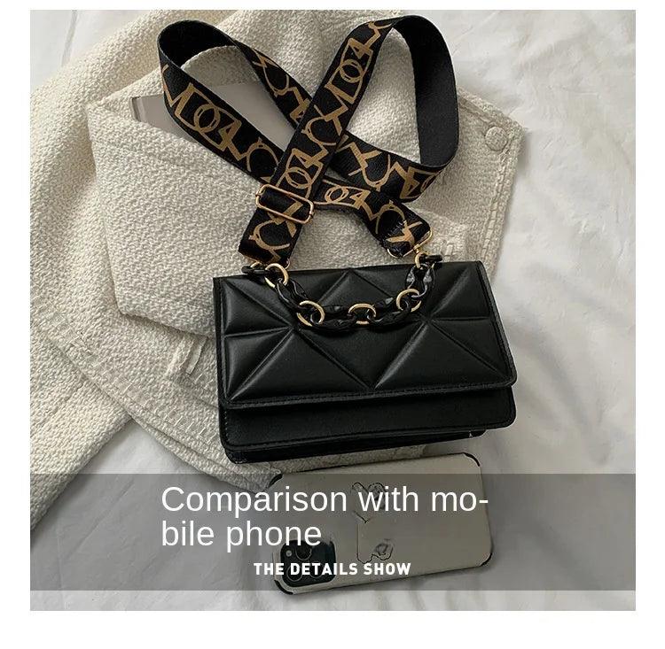 New WOMEN'S Bags Korean Version of the Lingge Chain Shoulder Bag Solid Color Messenger Small Square Bag - So Real Fashion