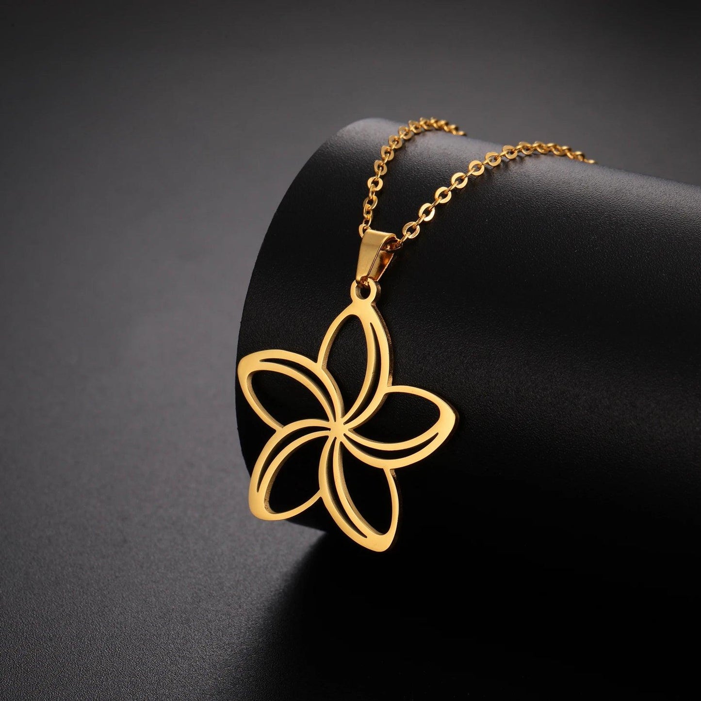 Skyrim Five petal Flower Pendant Stainless Steel Necklace Men and Women Lovers Fashionable and Minimalist Wedding Gifts Jewelry - So Real Fashion