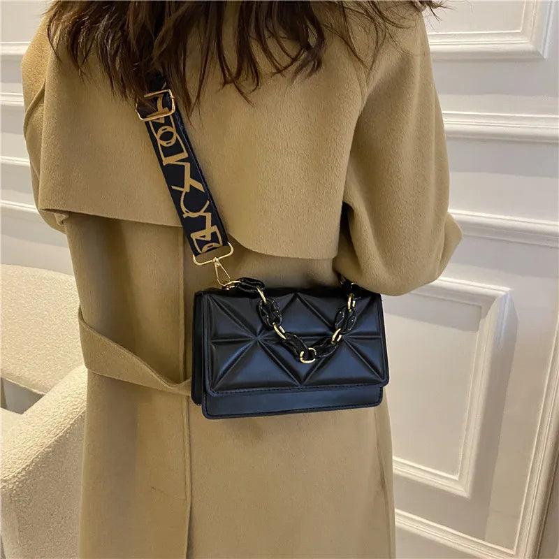 New WOMEN'S Bags Korean Version of the Lingge Chain Shoulder Bag Solid Color Messenger Small Square Bag - So Real Fashion