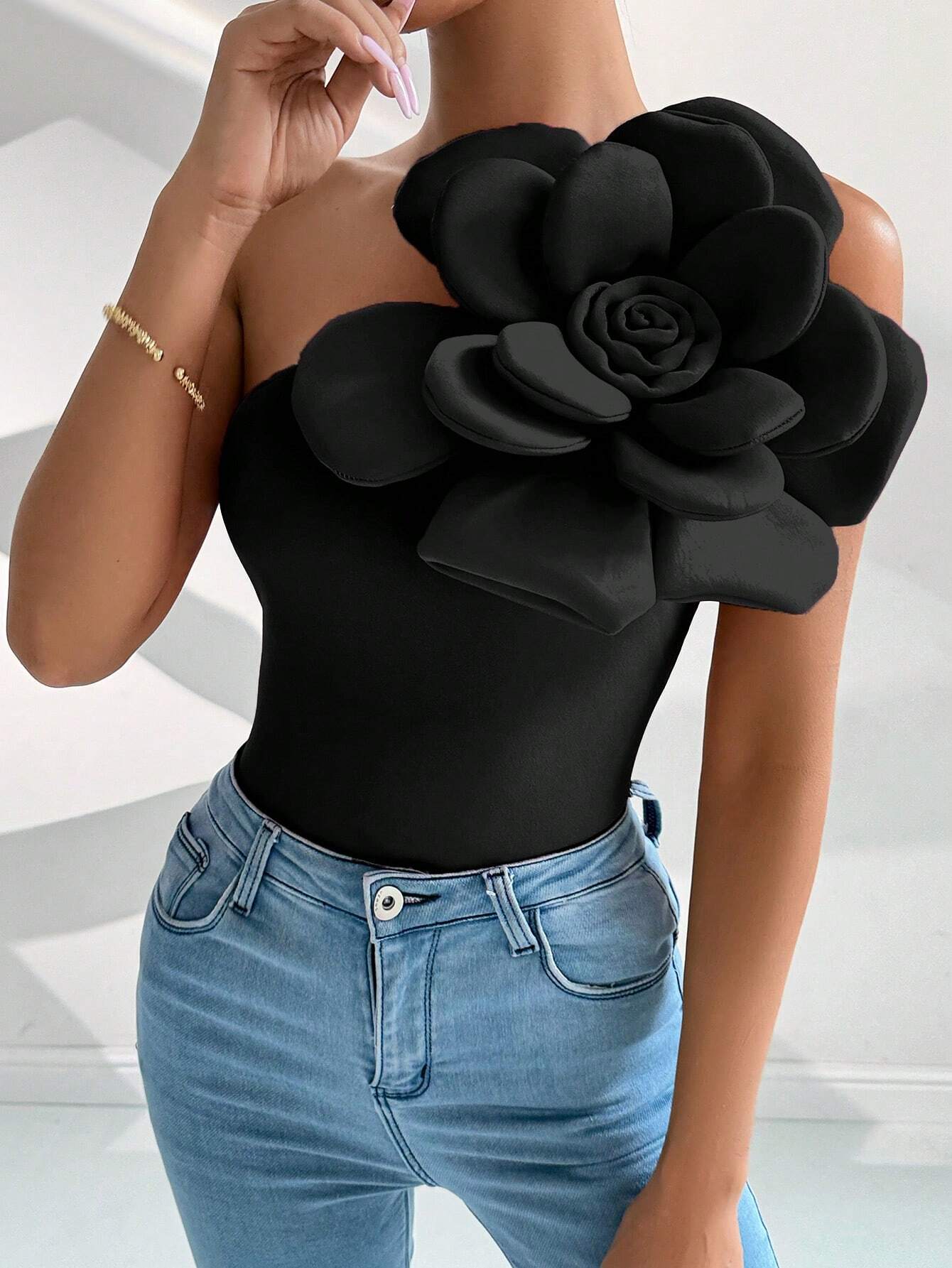 Raffinéa Floral 3D Elegant OneShoulder Summer Blouse - So Real Fashion