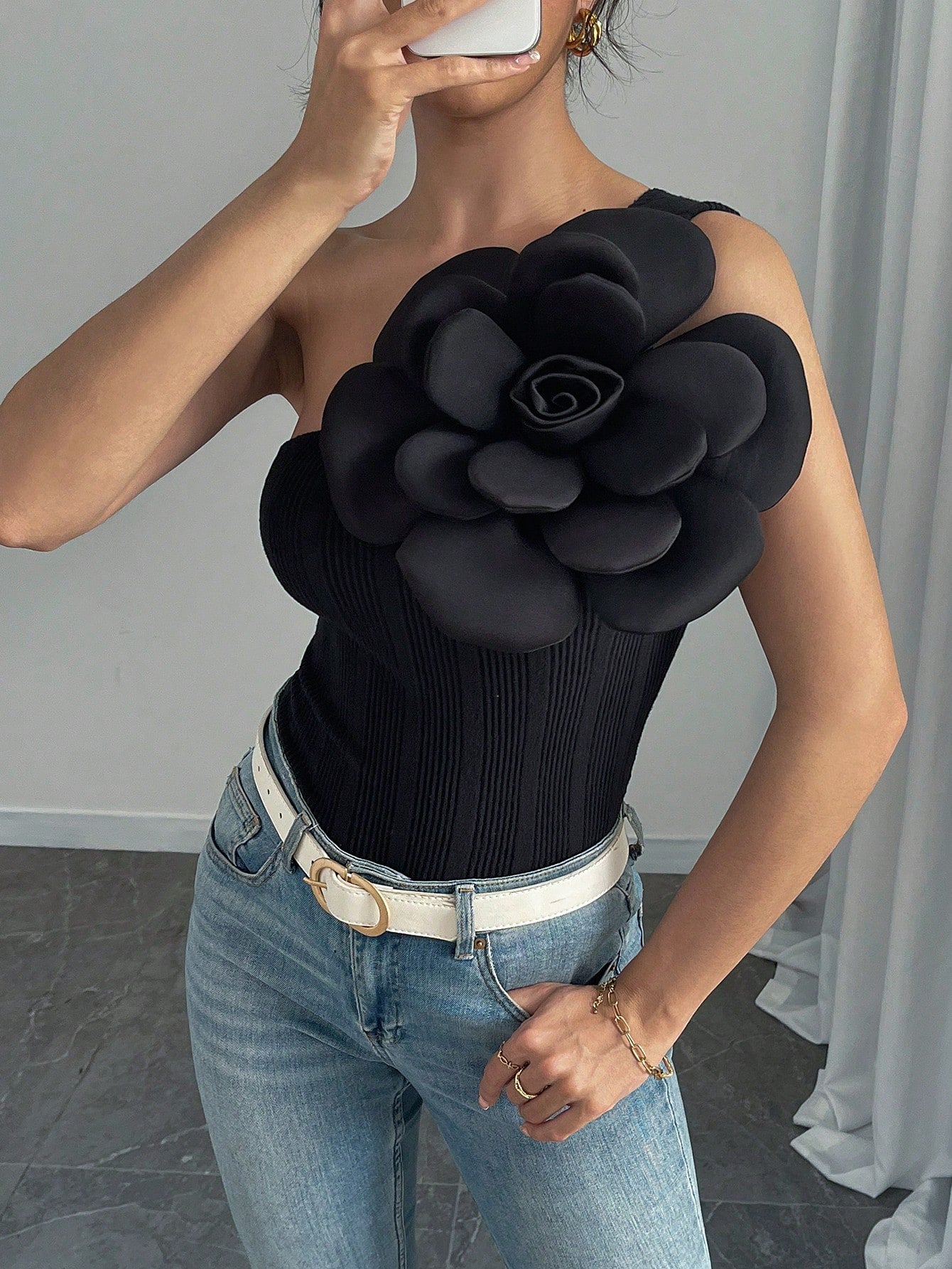 Raffinéa Floral 3D Elegant OneShoulder Summer Blouse - So Real Fashion